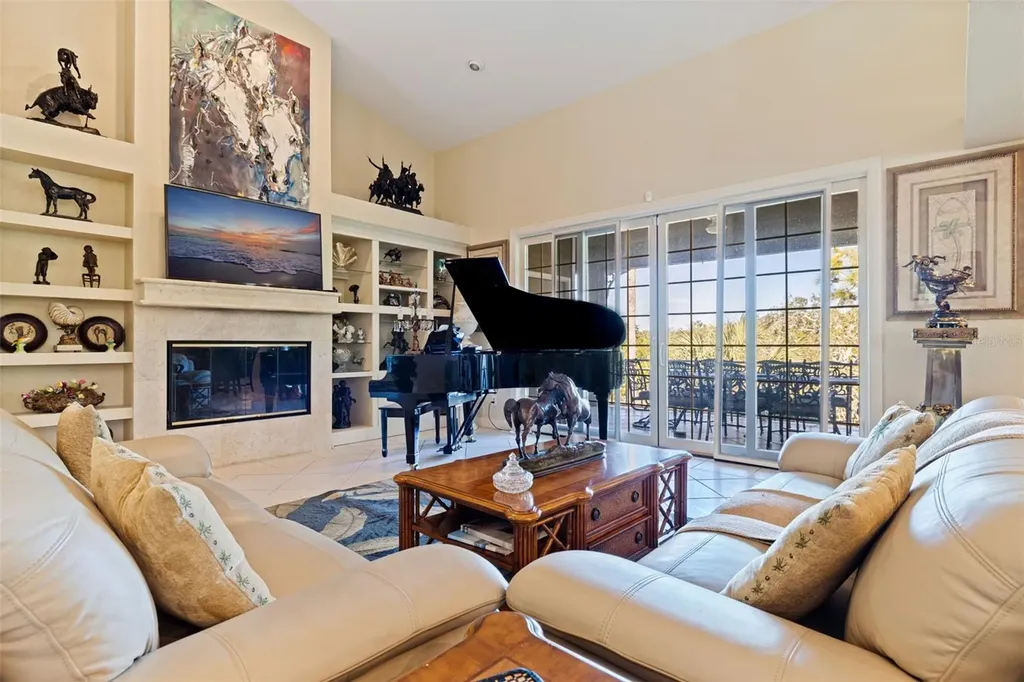 2000 Bayview Drive Tierra Verde FL 33715