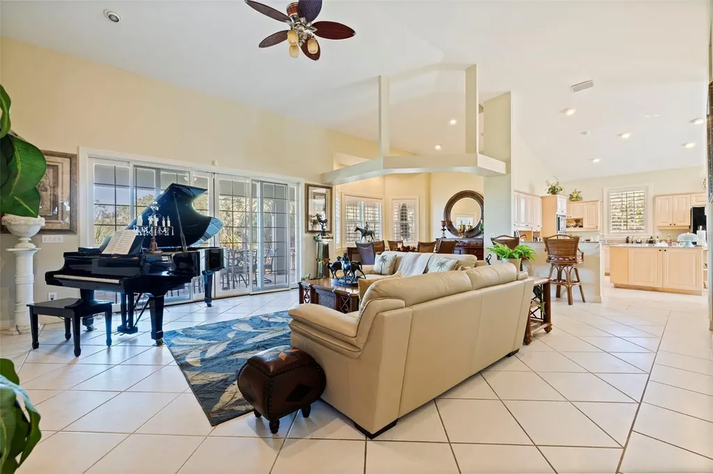 2000 Bayview Drive Tierra Verde FL 33715