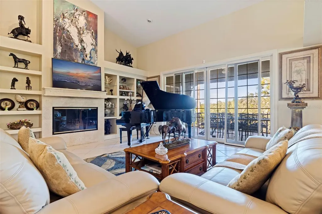 2000 Bayview Drive Tierra Verde FL 33715