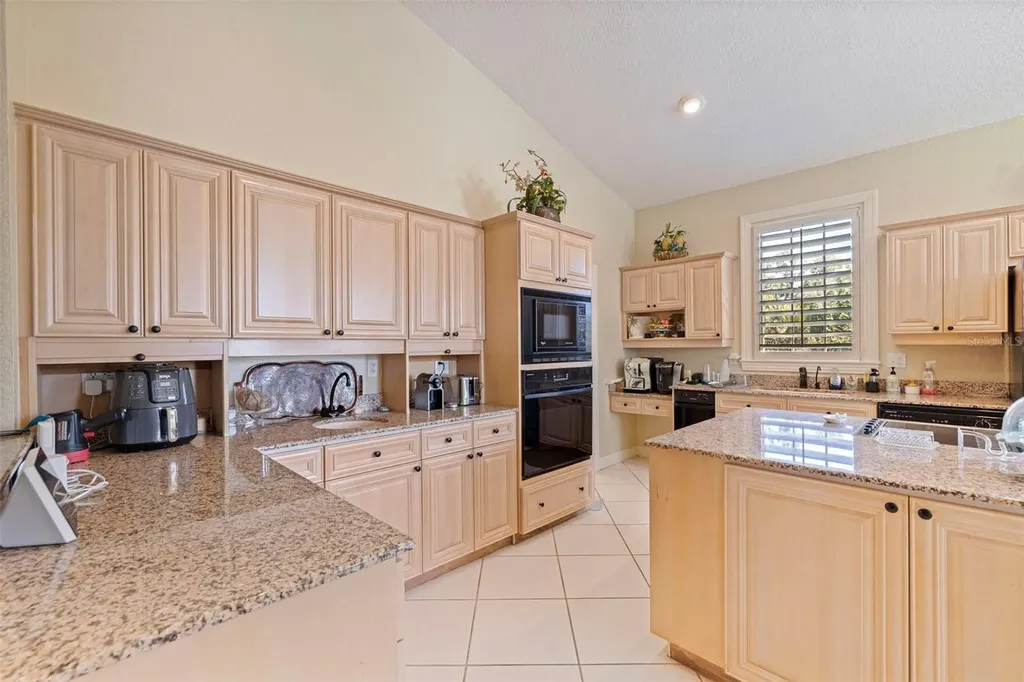 2000 Bayview Drive Tierra Verde FL 33715