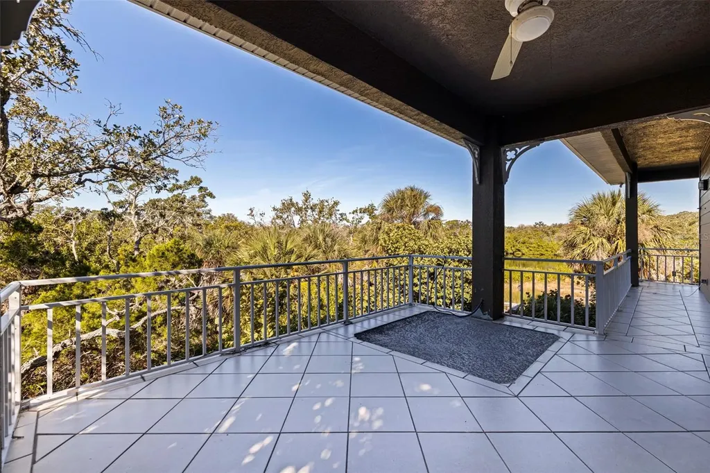 2000 Bayview Drive Tierra Verde FL 33715