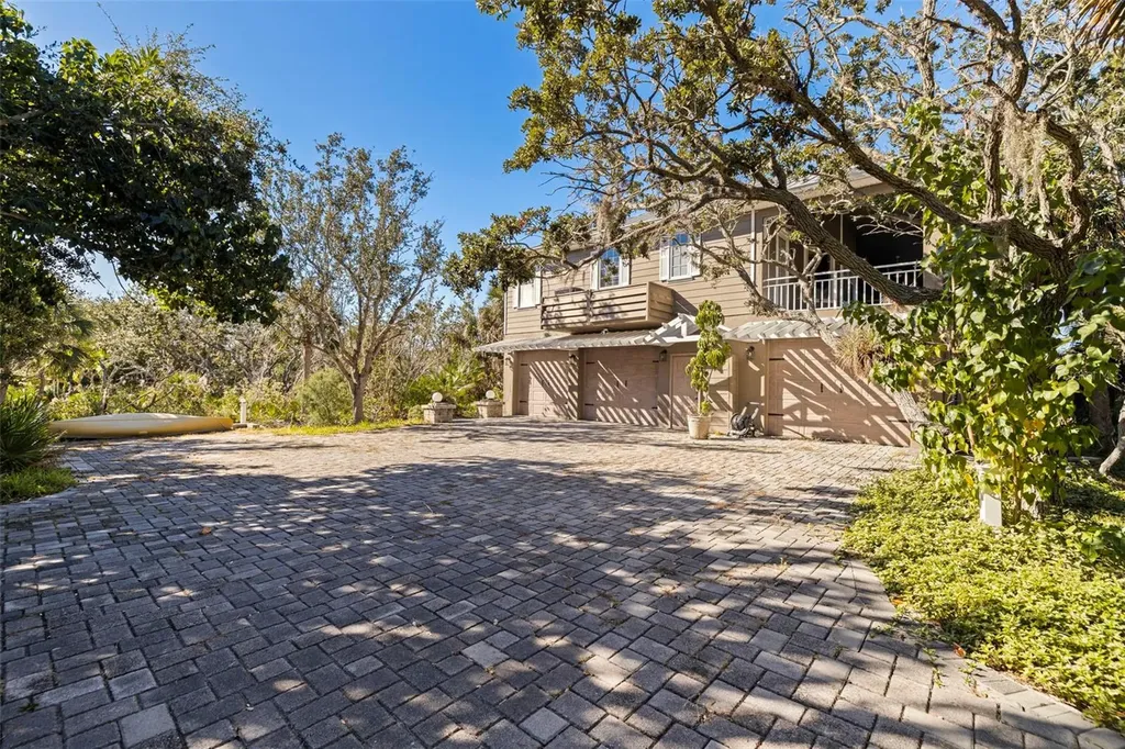 2000 Bayview Drive Tierra Verde FL 33715