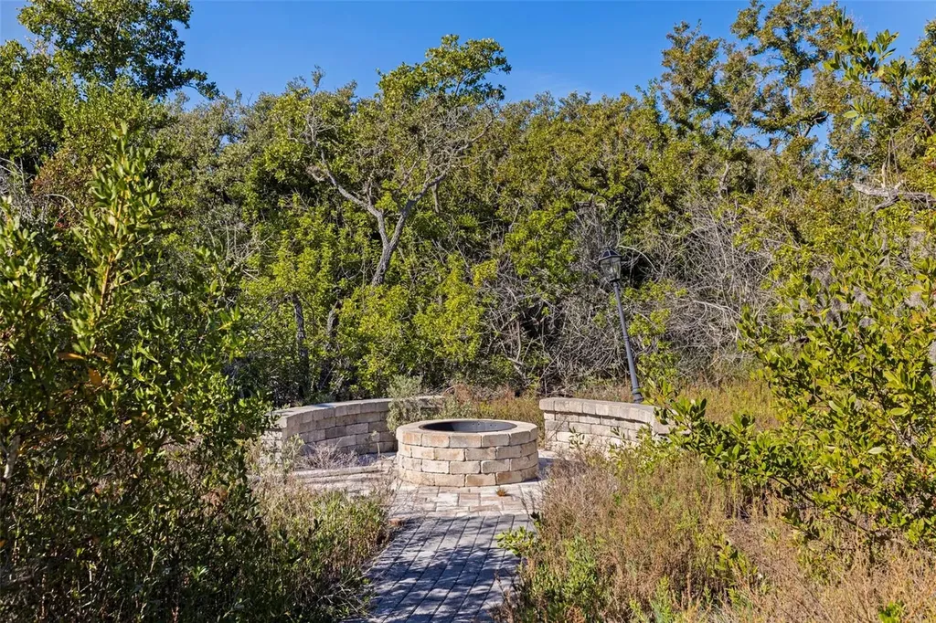2000 Bayview Drive Tierra Verde FL 33715