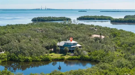 2000 Bayview Drive Tierra Verde FL 33715