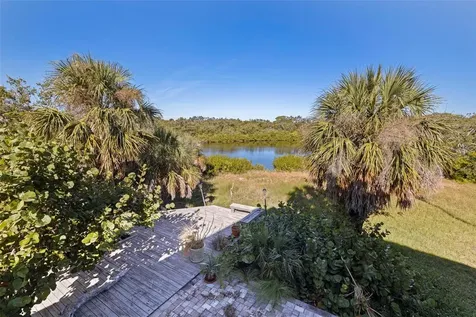 2000 Bayview Drive Tierra Verde FL 33715
