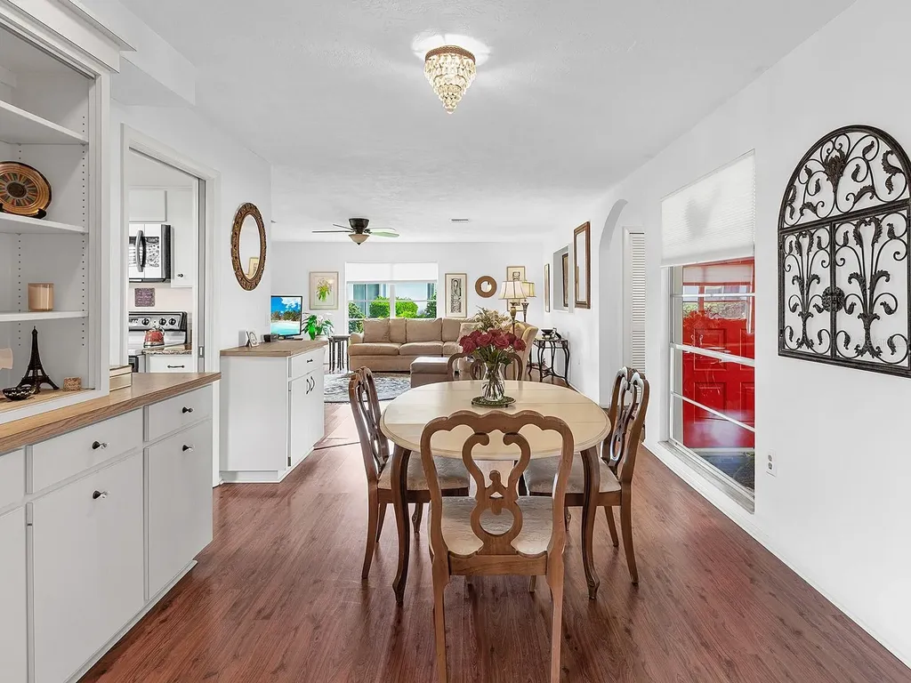 3761 Somerville Drive Sarasota FL 34232