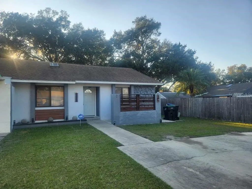 9910 Burl Way Orlando FL 32817
