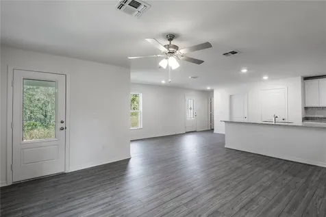 587 Bay Leaf Drive Poinciana FL 34759