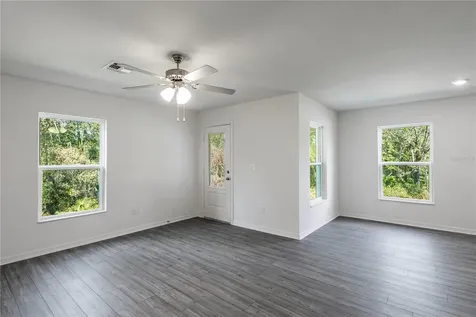 587 Bay Leaf Drive Poinciana FL 34759