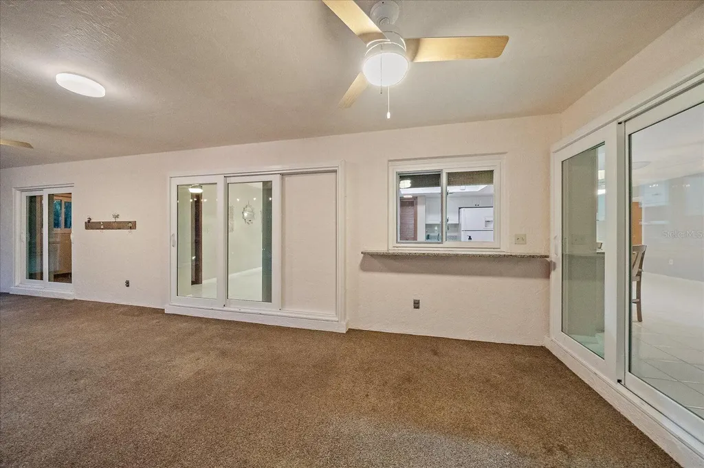 3652 Oak Grove Drive Sarasota FL 34243