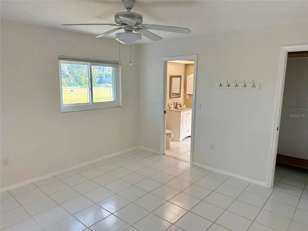 3652 Oak Grove Drive Sarasota FL 34243