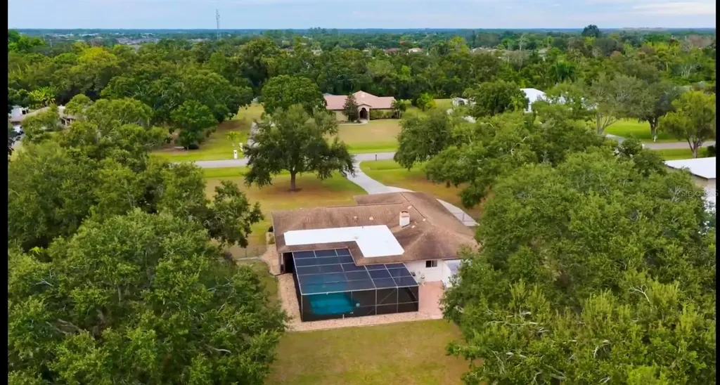3652 Oak Grove Drive Sarasota FL 34243