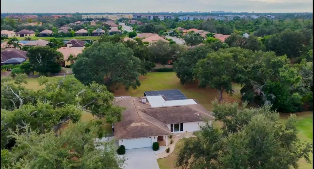 3652 Oak Grove Drive Sarasota FL 34243