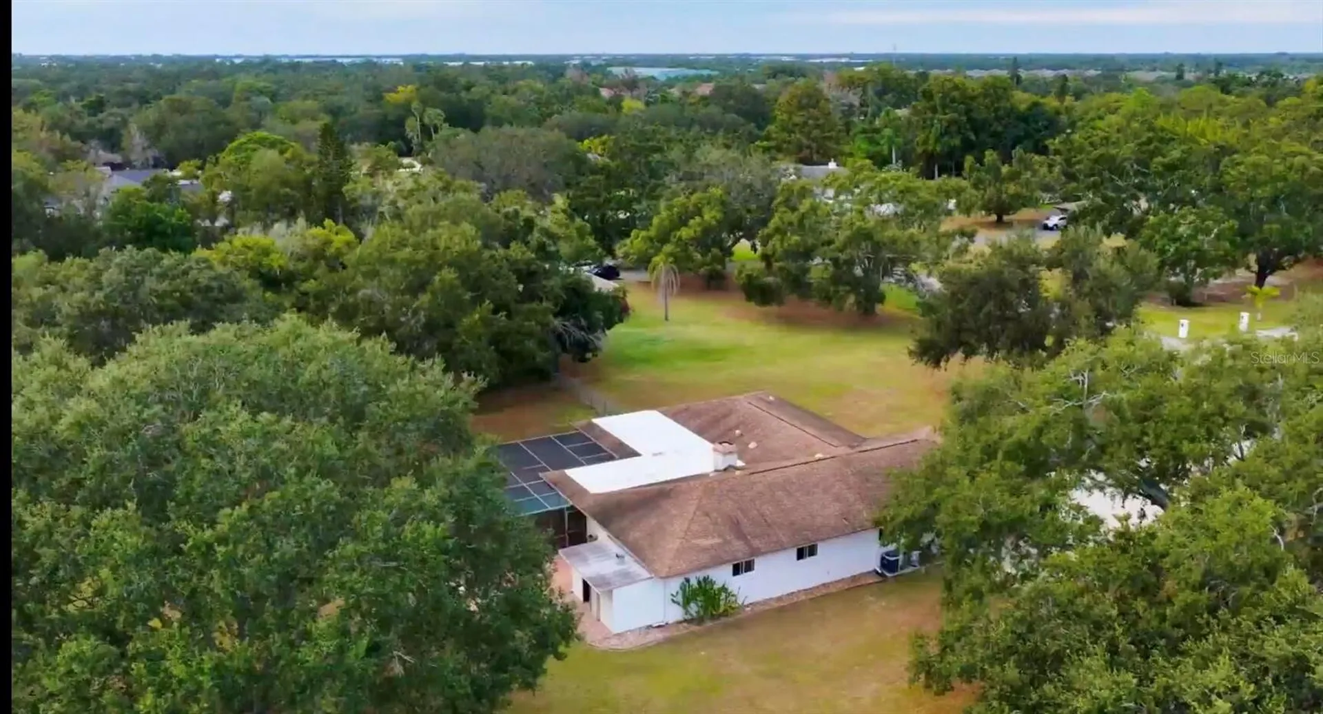 3652 Oak Grove Drive Sarasota FL 34243