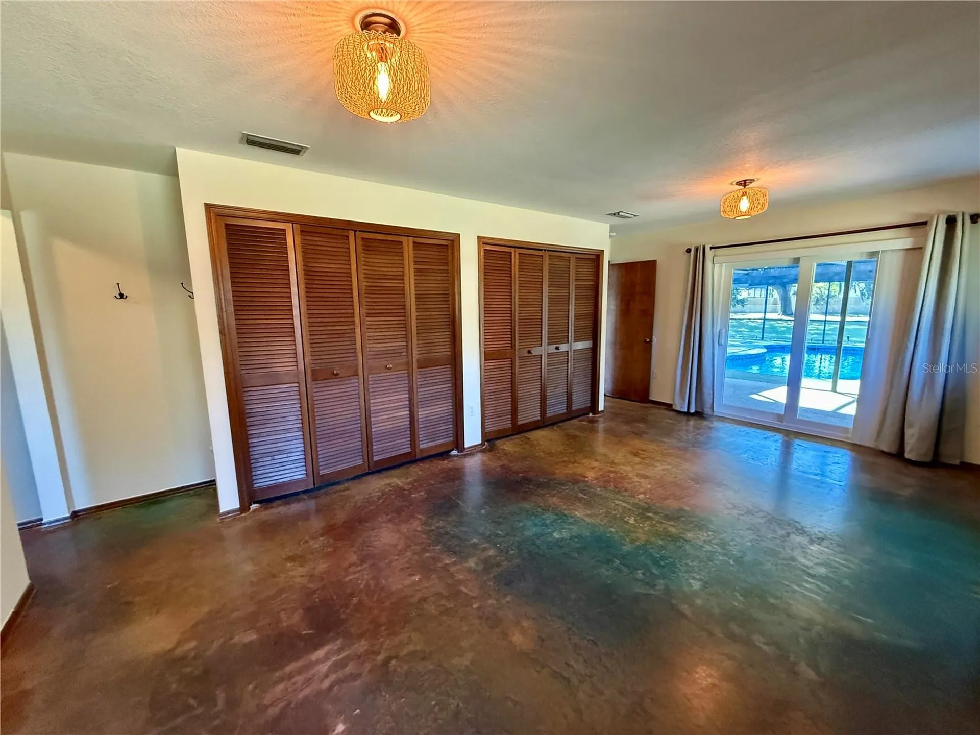 3652 Oak Grove Drive Sarasota FL 34243