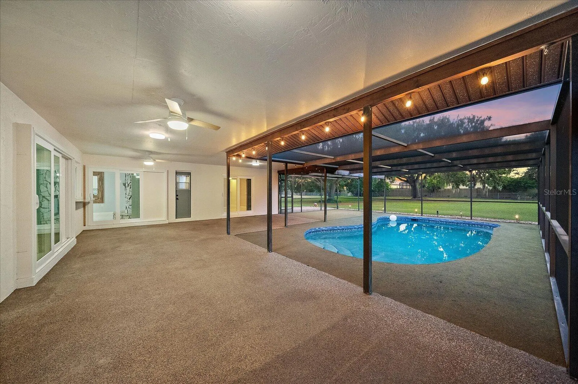 3652 Oak Grove Drive Sarasota FL 34243