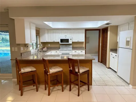 3652 Oak Grove Drive Sarasota FL 34243