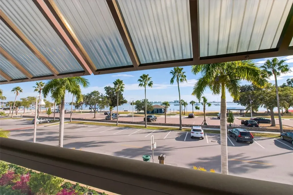 5659 Shore Boulevard S Gulfport FL 33707