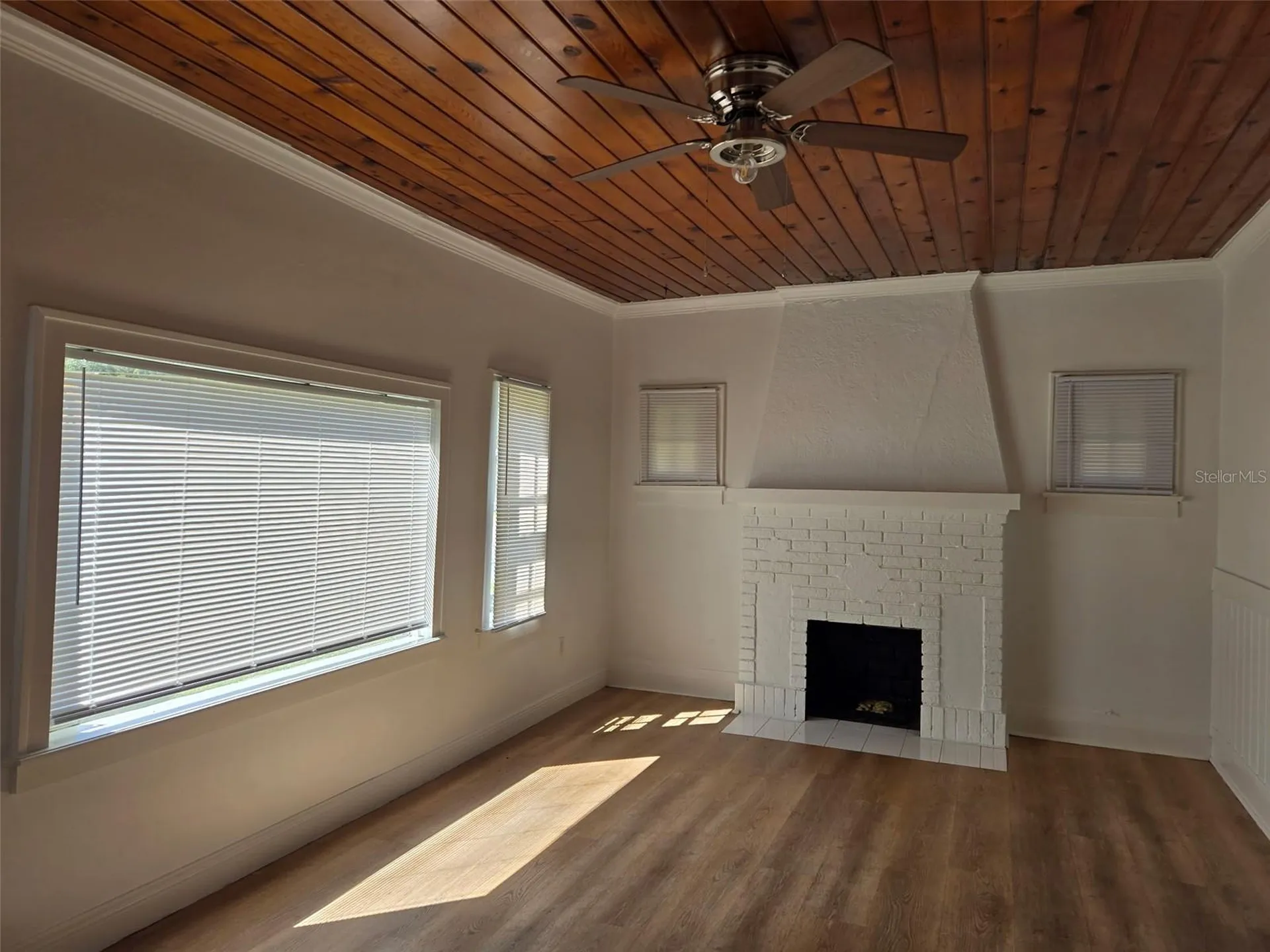 403 Avenue J SE Winter Haven FL 33880
