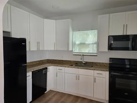 403 Avenue J SE Winter Haven FL 33880