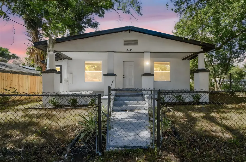 3206 N 29th Street Tampa FL 33605