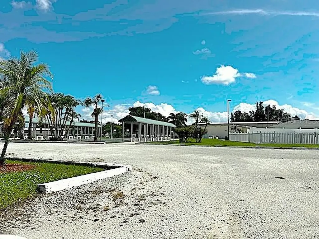5515 Denmark Drive Bradenton FL 34207