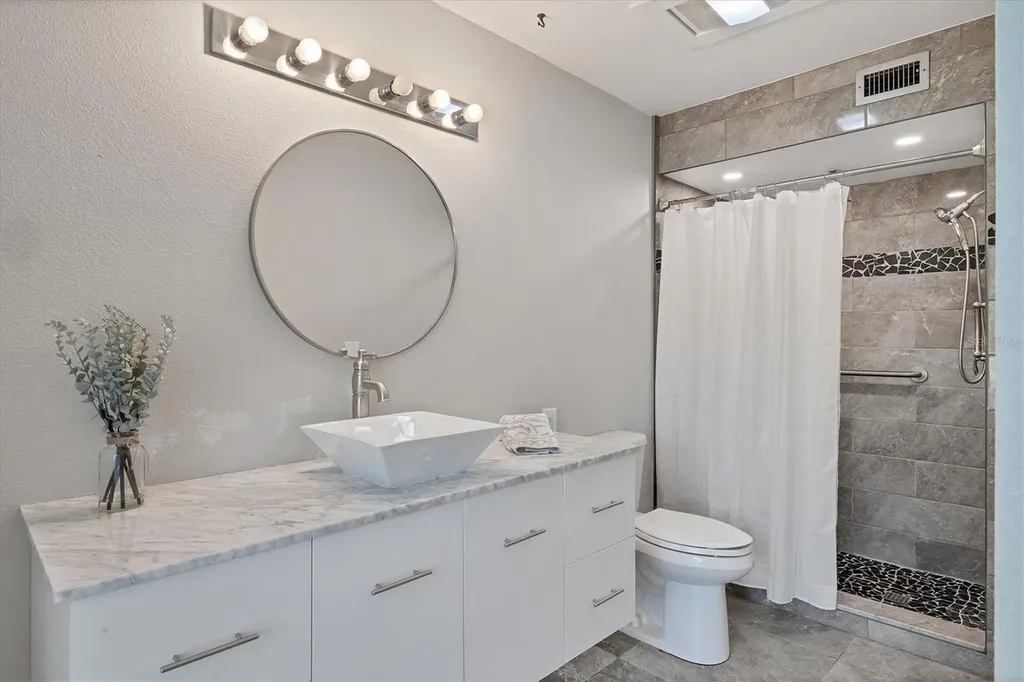 2115 Shadow Oaks Road Sarasota FL 34240