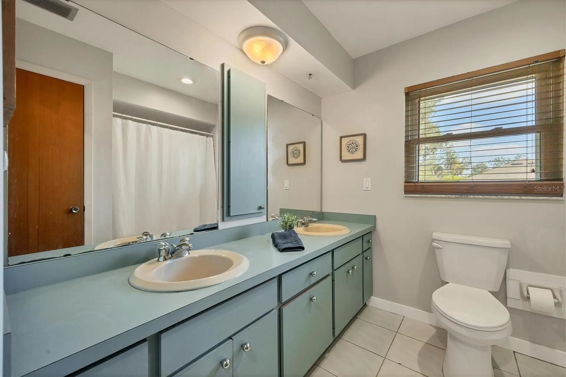 2115 Shadow Oaks Road Sarasota FL 34240