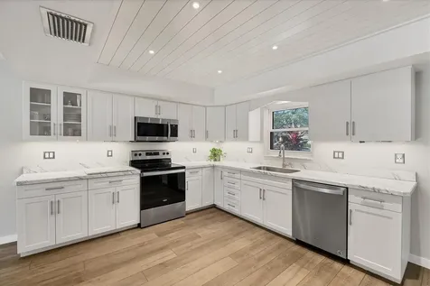 2115 Shadow Oaks Road Sarasota FL 34240