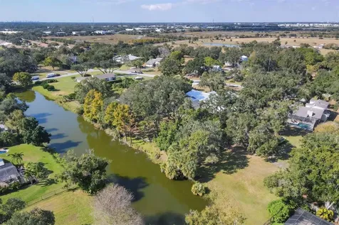 2115 Shadow Oaks Road Sarasota FL 34240