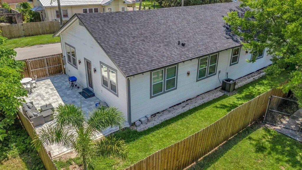 2318 E 9th Avenue Tampa FL 33605