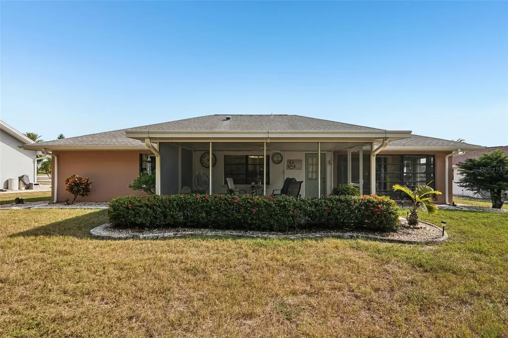 1805 New Bedford Drive Sun City Center FL 33573