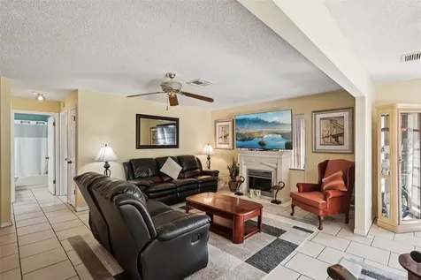 1805 New Bedford Drive Sun City Center FL 33573