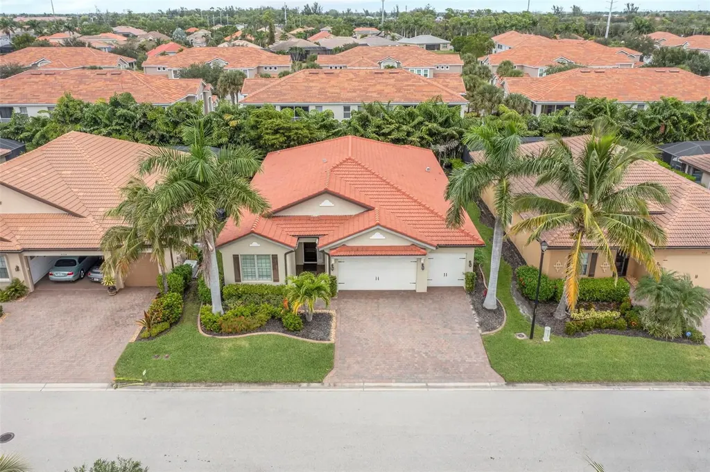 8720 Westwood Oaks Place Fort Myers FL 33908