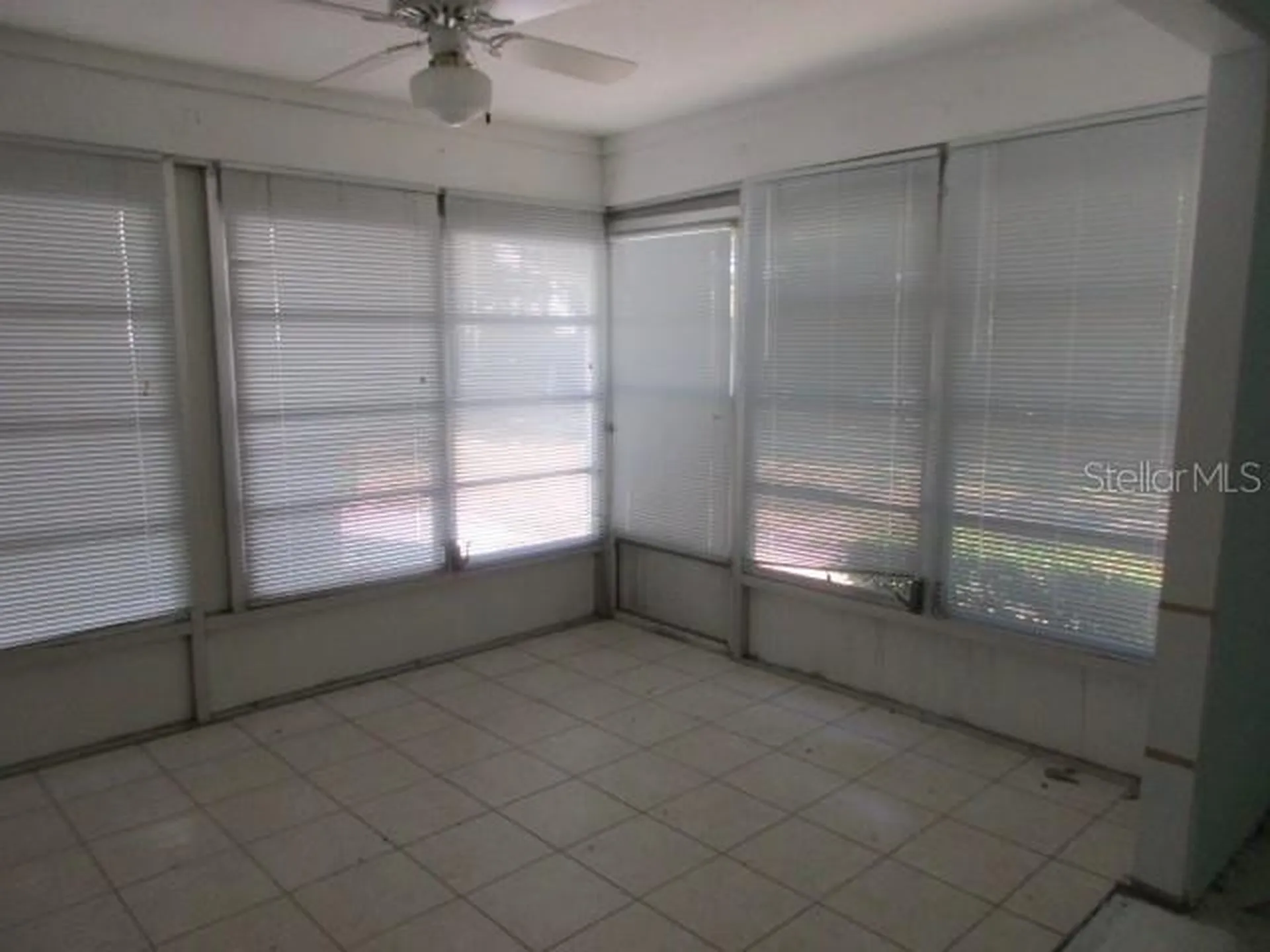 5571 Riverbluff Circle Sarasota FL 34231