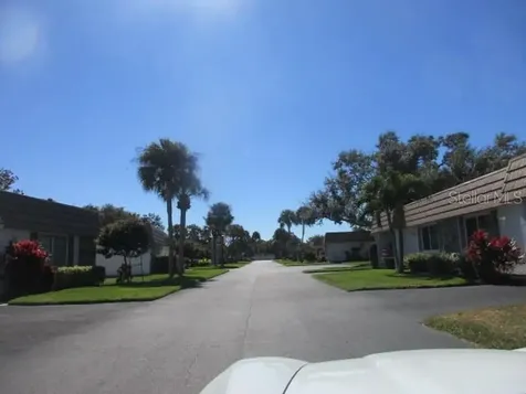 5571 Riverbluff Circle Sarasota FL 34231