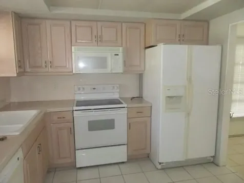5571 Riverbluff Circle Sarasota FL 34231