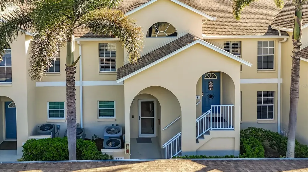 8355 Glenrose Way Sarasota FL 34238