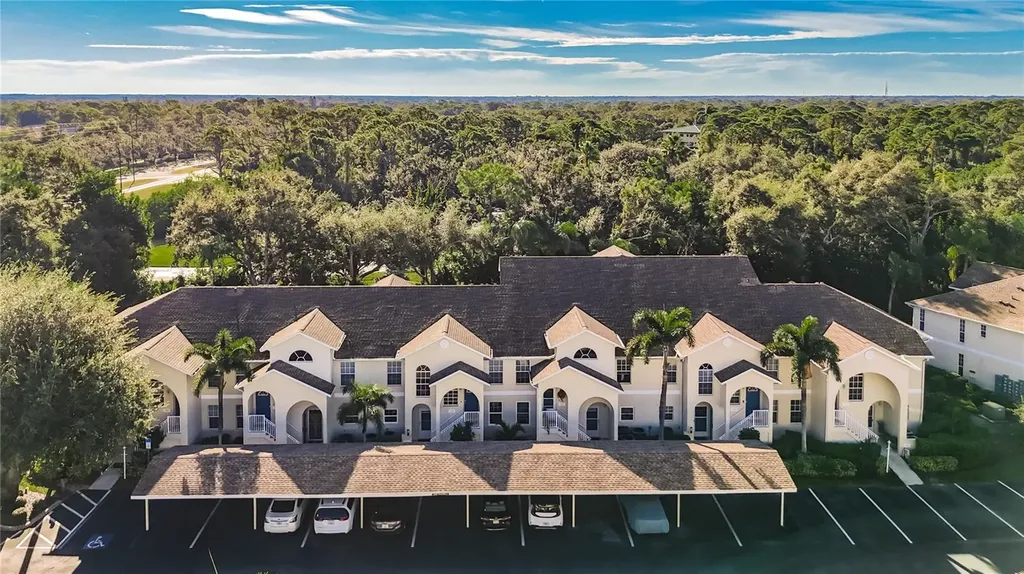 8355 Glenrose Way Sarasota FL 34238