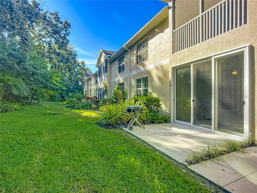 8355 Glenrose Way Sarasota FL 34238