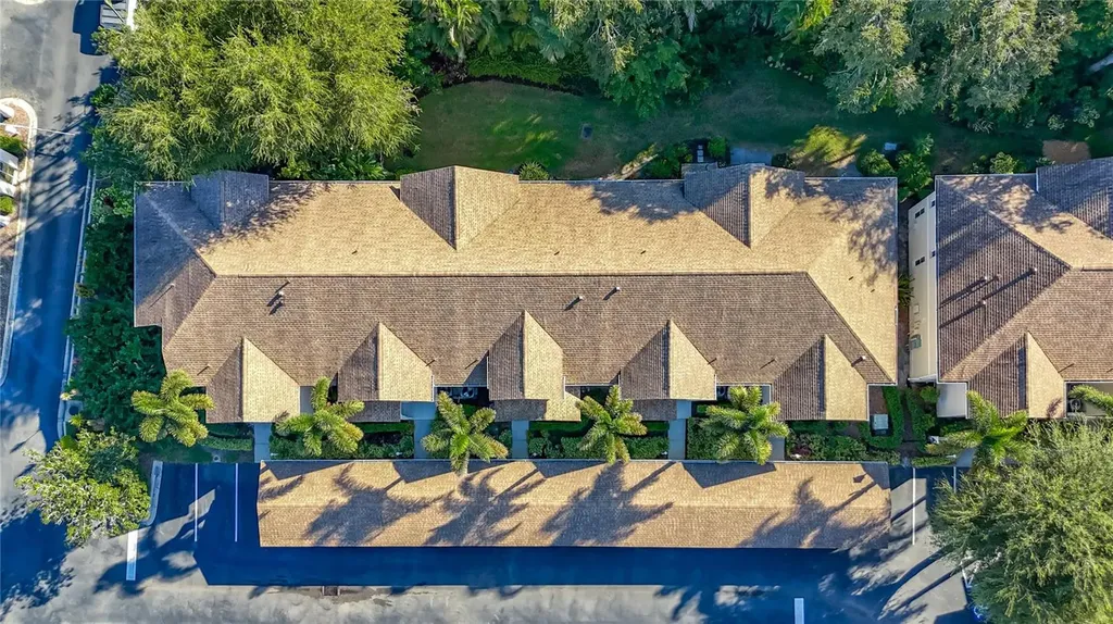 8355 Glenrose Way Sarasota FL 34238