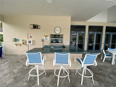 8355 Glenrose Way Sarasota FL 34238