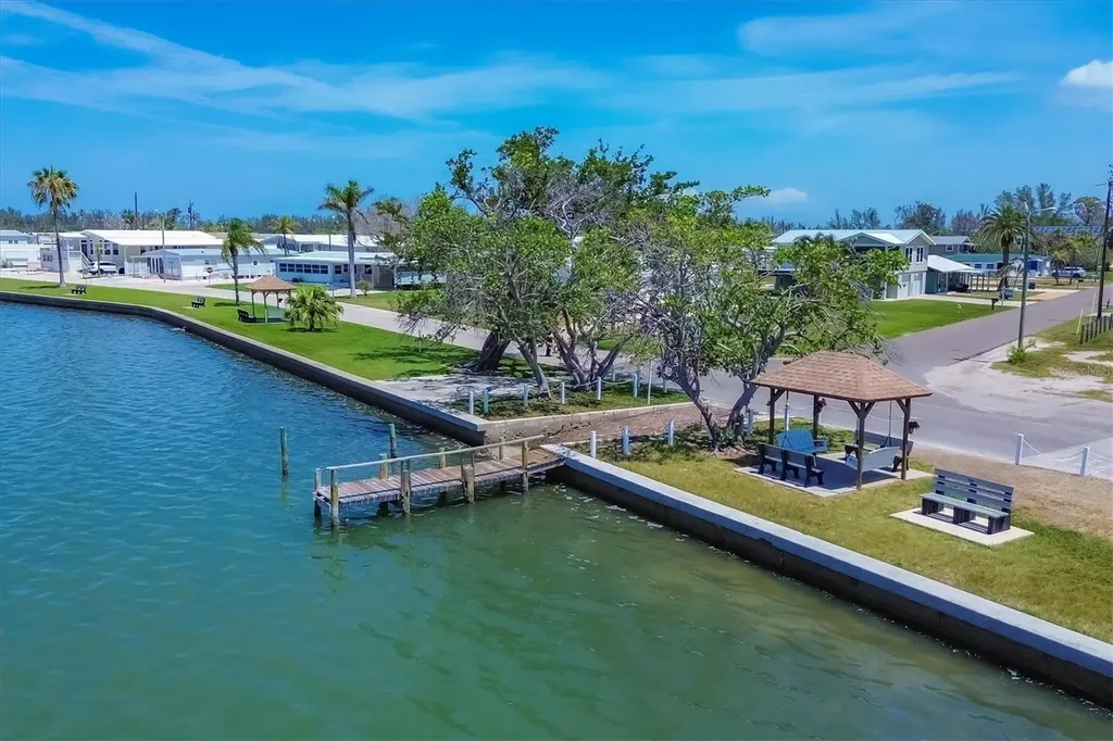 4515 106th Street W Bradenton FL 34210