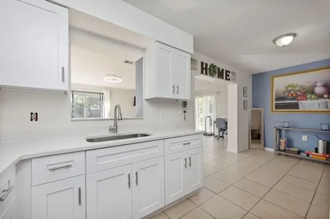 4046 Luan Drive Orlando FL 32808