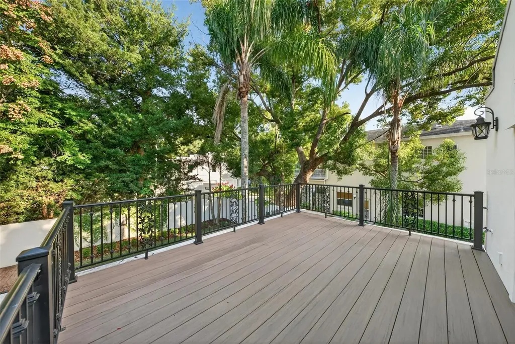 1231 Poinsettia Avenue Orlando FL 32804