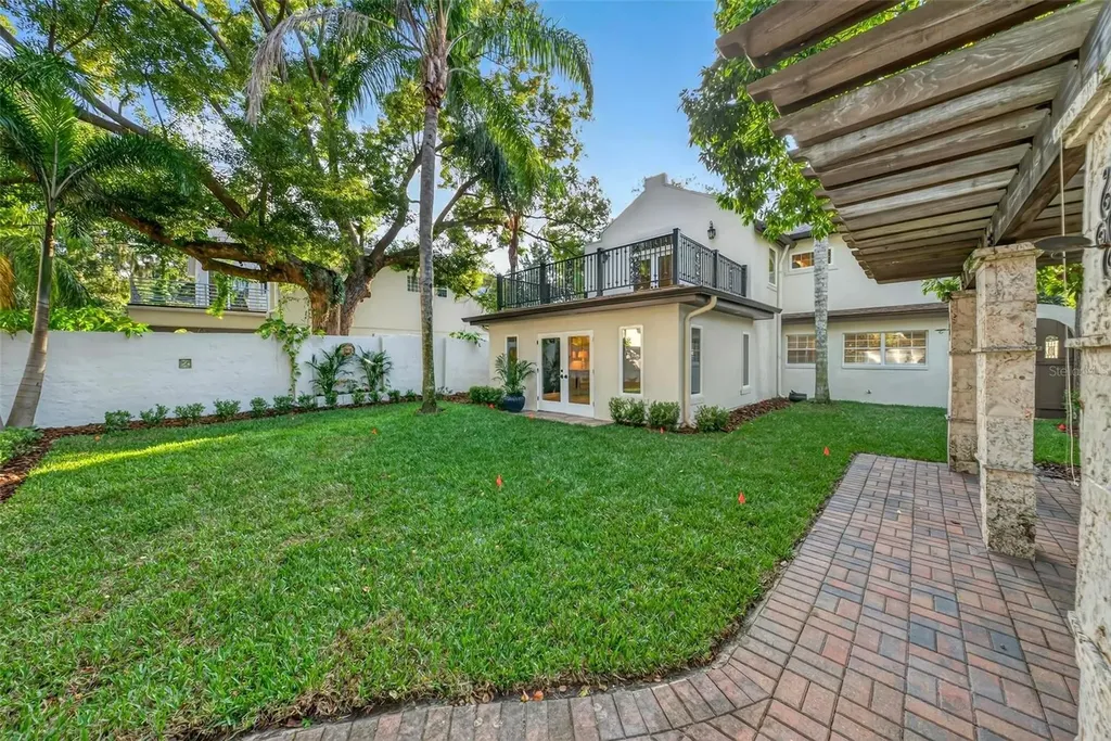 1231 Poinsettia Avenue Orlando FL 32804