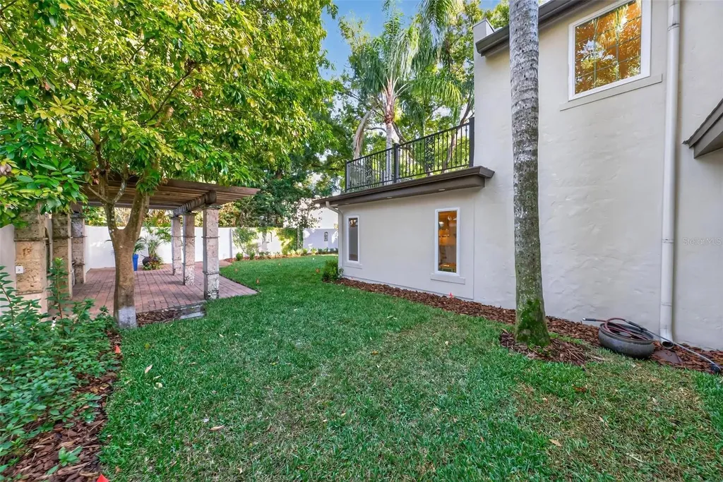1231 Poinsettia Avenue Orlando FL 32804