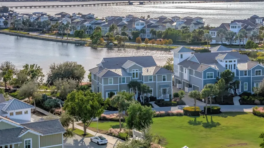 246 Sapphire Lake Drive Bradenton FL 34209