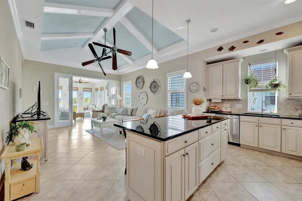 246 Sapphire Lake Drive Bradenton FL 34209