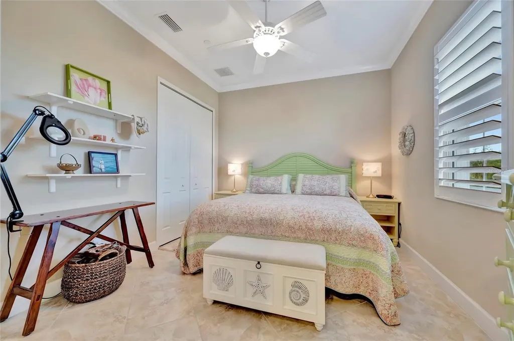246 Sapphire Lake Drive Bradenton FL 34209